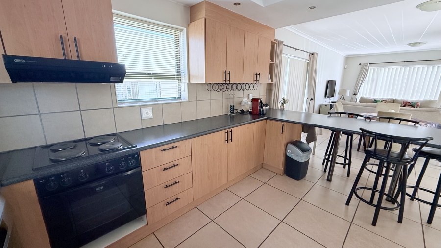 2 Bedroom Property for Sale in Helios Place Western Cape